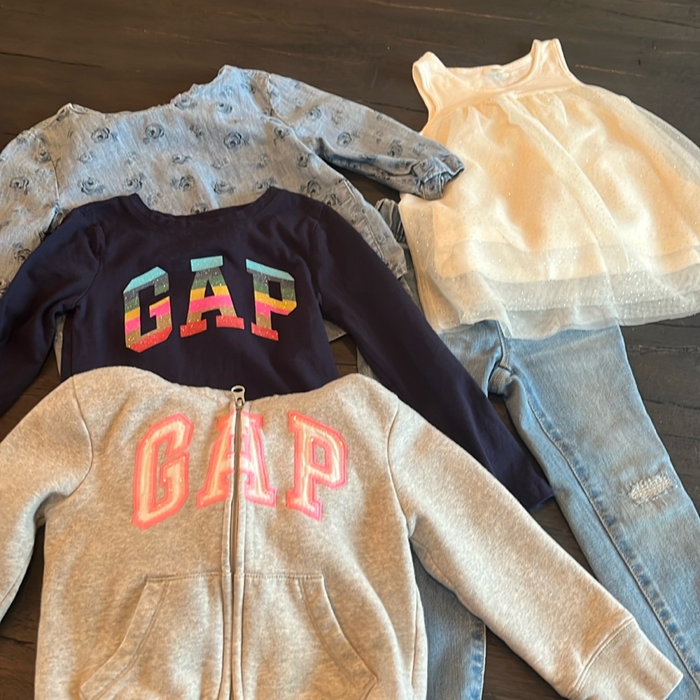 Gap kids 4 4/5 xs lot 5 pieces